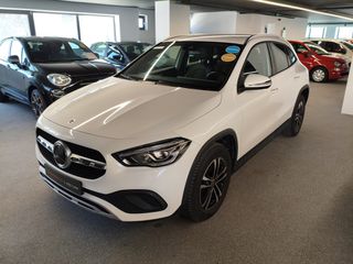 Mercedes-Benz GLA 200 2023 Style DCT-thumb-2