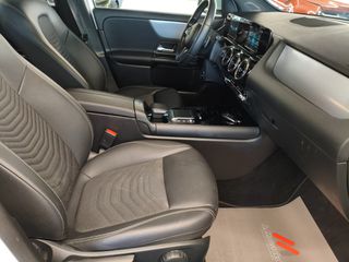Mercedes-Benz GLA 200 2023 Style DCT-thumb-14