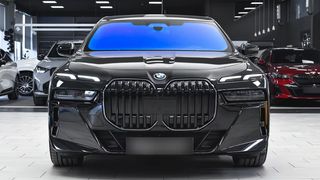 Bmw 750 2025 e xdrive M Sport Plug-in Hybrid