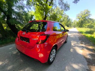 Toyota Yaris 2016 1.0 VVTI-thumb-4