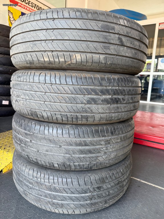 215/65/17 Michelin dot.22