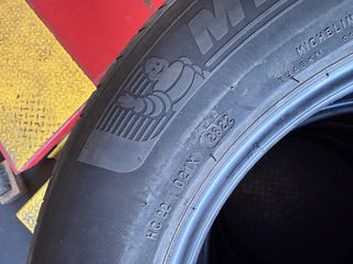 215/65/17 Michelin dot.22-thumb-4