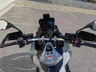 Honda X-ADV 2021-thumb-10