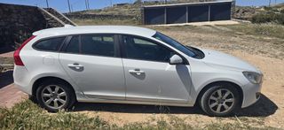 Volvo V60 2012 D4