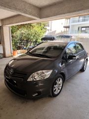 Toyota Auris 2012