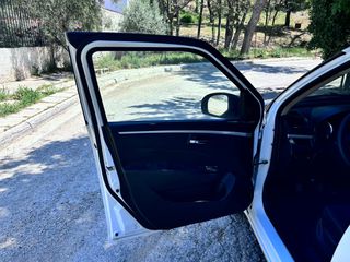 Suzuki Swift 2017-thumb-6