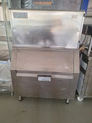 Επαγγελματική παγομηχανή Migel Ice Line KL172 (με κάδο B150)