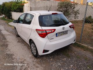 Toyota Yaris 2019-thumb-1
