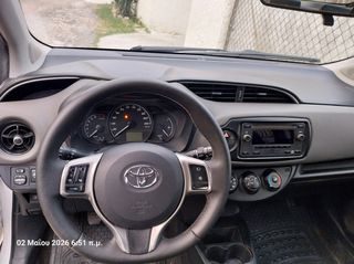 Toyota Yaris 2019-thumb-4