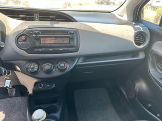 Κλούβα Toyota 2015 Yaris 1.4 D-4D A/C EURO 5-thumb-12
