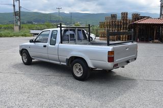Toyota Hilux 1992-thumb-16