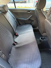 Skoda Rapid 2014 1.6 TDI-thumb-14