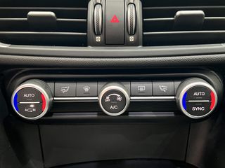 Alfa Romeo Giulia 2018 SUPER EDITION/JTDM/ΟΘΟΝΗ/PARKTRONIC/DNA/ΔΕΡΜΑ/LED/EU6-thumb-27