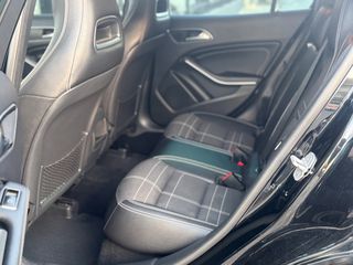 Mercedes-Benz GLA 180 2015 ** LOOK BRABUS ** URBAN 7G-DCT-thumb-16