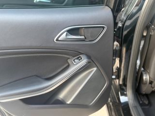 Mercedes-Benz GLA 180 2015 ** LOOK BRABUS ** URBAN 7G-DCT-thumb-17
