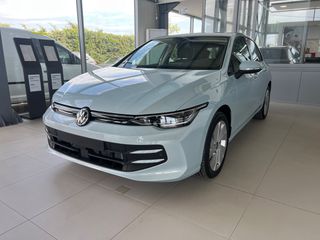 Volkswagen Golf 2026 MORE