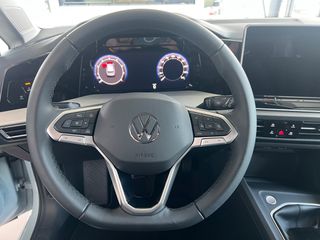 Volkswagen Golf 2026 MORE-thumb-10