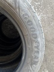 Goodyear 235/55/18 dot 3724