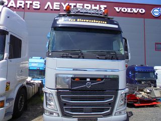 Volvo 2017 FH4 500-thumb-1