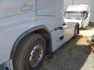 Volvo 2017 FH4 500-thumb-3