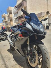 Suzuki GSXR 600 2009-thumb-1