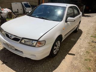 Nissan Almera 1999-thumb-2