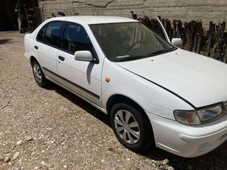 Nissan Almera 1999-thumb-3