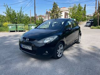 Mazda 2 2011 1.3i 16v MZR Touring