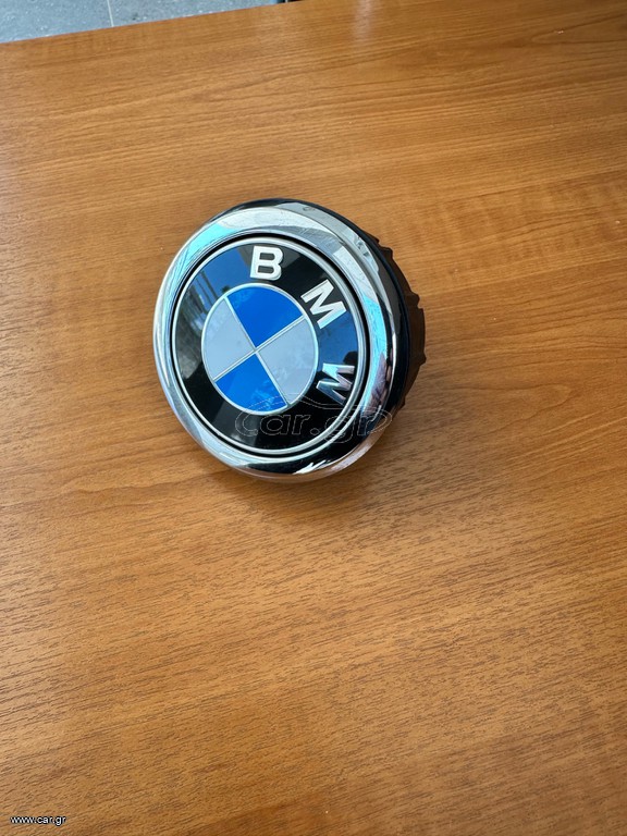 BMW 116 face lift 2018 2019 γνήσιο σήμα μπουτόν καπό