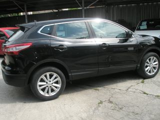 Nissan Qashqai 2017-thumb-4