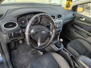 Ford Focus 2006-thumb-3