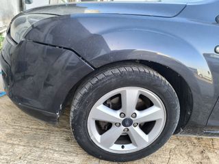 Ford Focus 2006-thumb-4