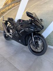 Honda CBR 1000RR 2021 R-thumb-1