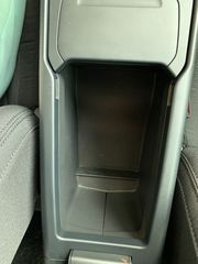 Volvo XC40 2021 MOMENTUM T3 21 ICE-thumb-12