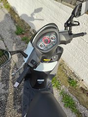 Sym HD2 200 2017 CBS-thumb-3