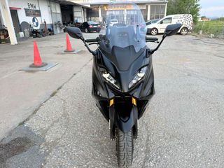 Yamaha TMAX 560 2023-thumb-6
