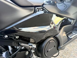Yamaha TMAX 560 2023-thumb-12