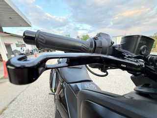 Yamaha TMAX 560 2023-thumb-32