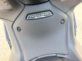 Yamaha TMAX 560 2023-thumb-34