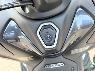 Yamaha TMAX 560 2023-thumb-35