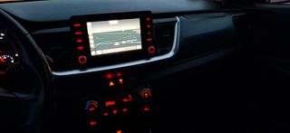 Kia Stonic 2018 1.0 120 FULL EXTRA_NAVI, CLIMA, CAMERA, ΘΕΡΜΑΙΝ_ΔΩΡΟ SERVICE-thumb-33