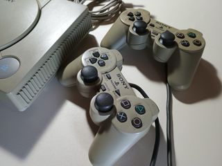 SONY PLAYSTATION 1-thumb-4