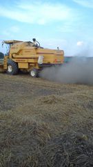 Θεριζοαλωνιστικές New Holland 1983 8080