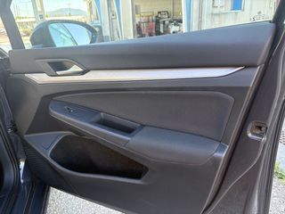 Volkswagen Golf 2022 eTSI DSG Mild Hybrid-thumb-8