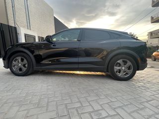 Ford Mustang Mach-E 2021
