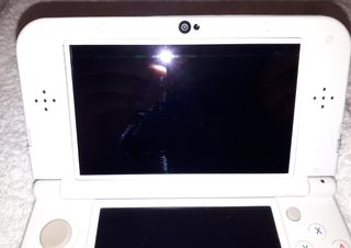 Nintendo New 3ds XL-thumb-3