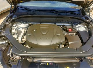 Volvo XC 60 2017 R-Design Panorama 4X4 Auto 2000cc 190hp Diesel-thumb-55