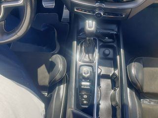 Volvo XC 60 2017 R-Design Panorama 4X4 Auto 2000cc 190hp Diesel-thumb-40