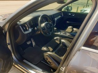 Volvo XC 60 2017 R-Design Panorama 4X4 Auto 2000cc 190hp Diesel-thumb-23