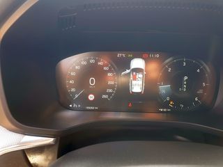 Volvo XC 60 2017 R-Design Panorama 4X4 Auto 2000cc 190hp Diesel-thumb-29
